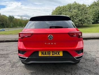 Used Volkswagen T-Roc 2018 for sale - 78654720: Photo