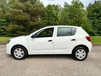 Used Dacia Sandero 2016 for sale - 74804826: Photo