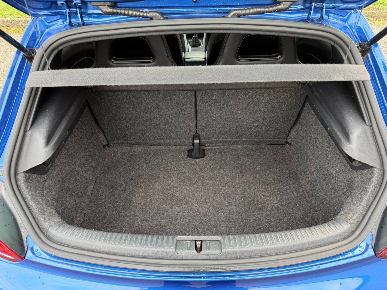 Used Volkswagen Scirocco 2012 for sale - 76542920: Photo 14