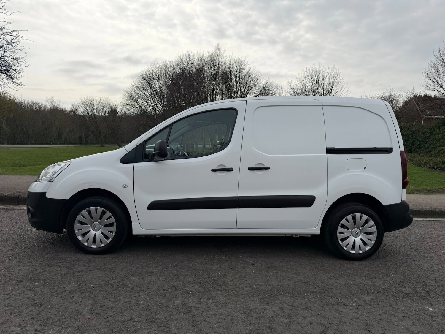 Used Citroen Berlingo 2014 for sale - 77965569: Photo 2