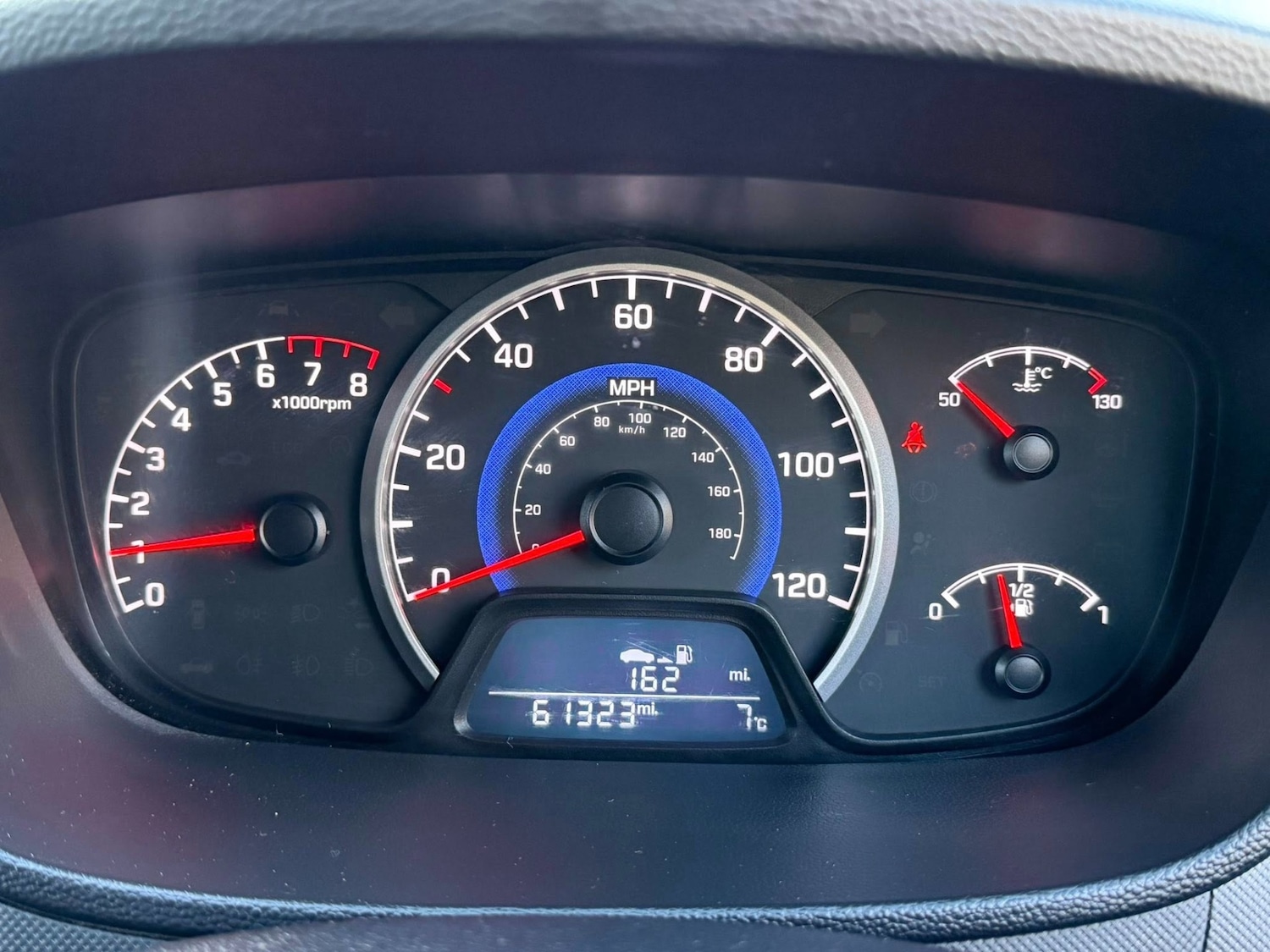 Used Hyundai i10 2018 for sale - 76707386: Photo 15