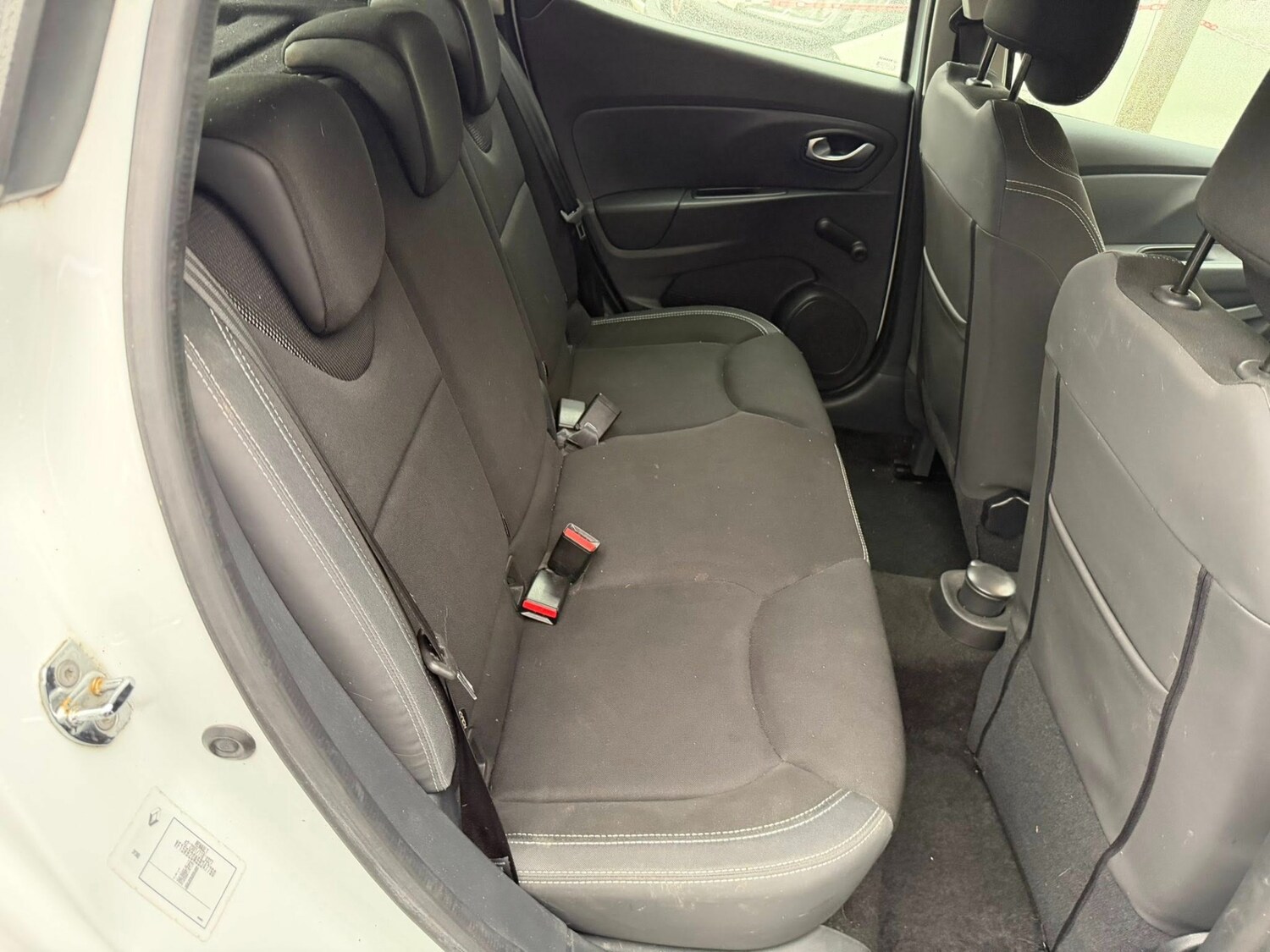 Used Renault Clio 2018 for sale - 77363789: Photo 10