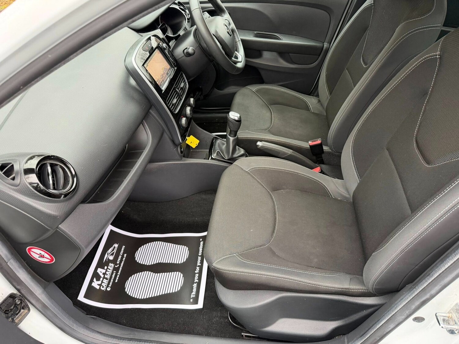 Used Renault Clio 2018 for sale - 77363789: Photo 11