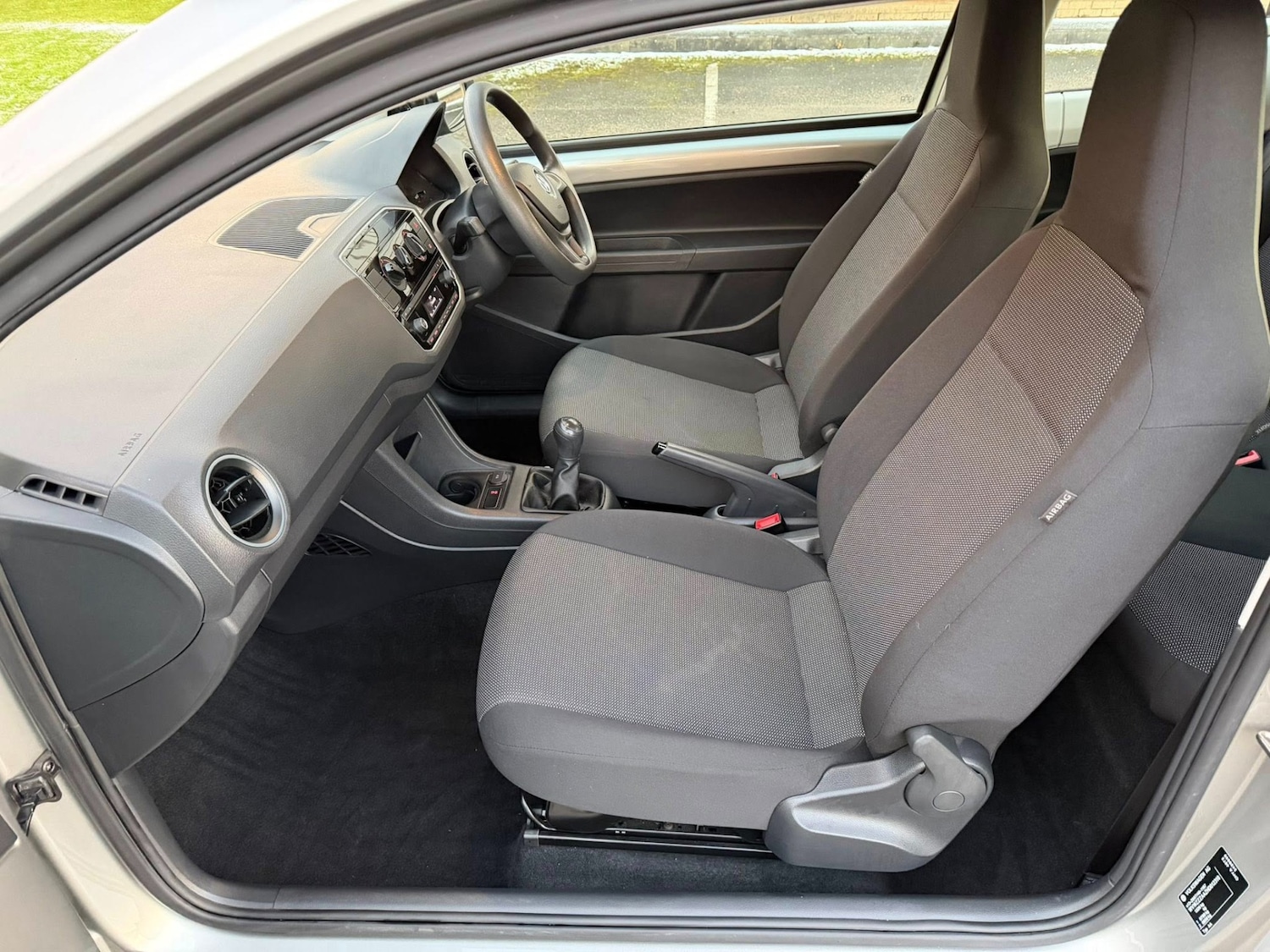 Used Volkswagen up! 2017 for sale - 76615959: Photo 10