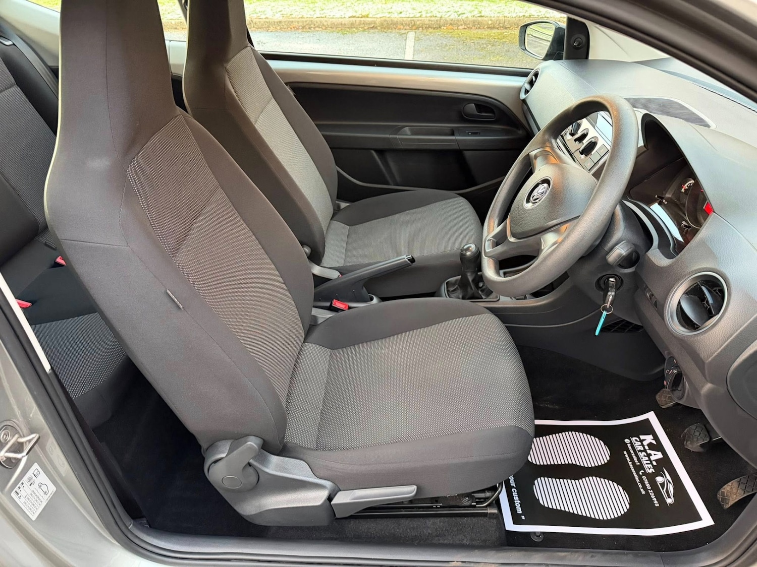 Used Volkswagen up! 2017 for sale - 76615959: Photo 8