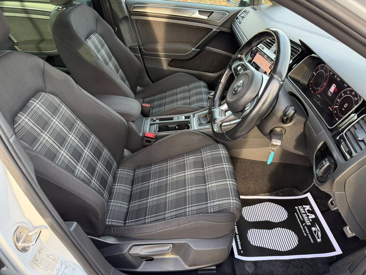 Used Volkswagen Golf 2018 for sale - 77628427: Photo 9