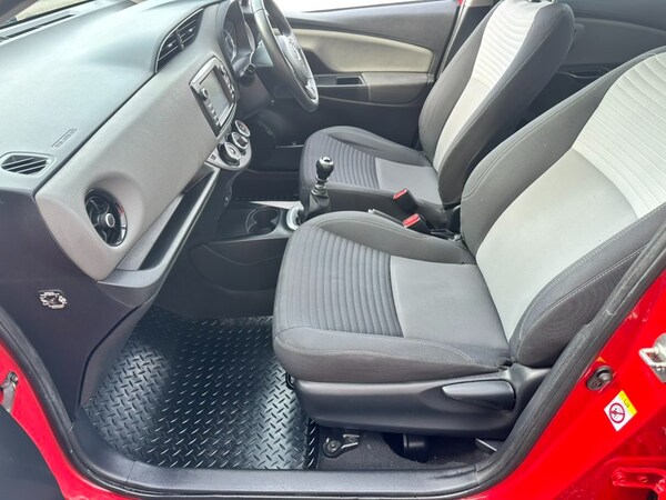 Used Toyota Yaris 2019 for sale - 75374638: Photo 11