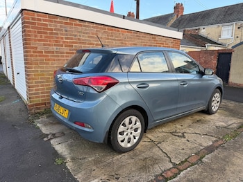 Used Hyundai i20 2016 for sale - 77336628: Photo