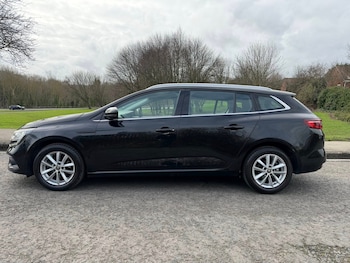 Used Renault Megane 2017 for sale - 79053804: Photo