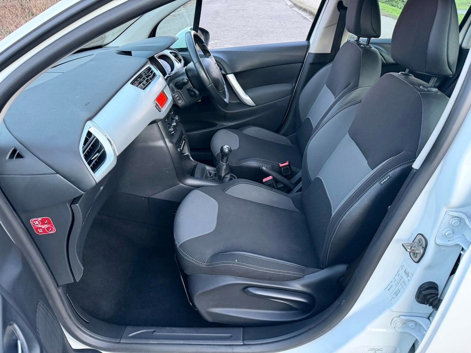 Used Citroen C3 2012 for sale - 77763057: Photo 11