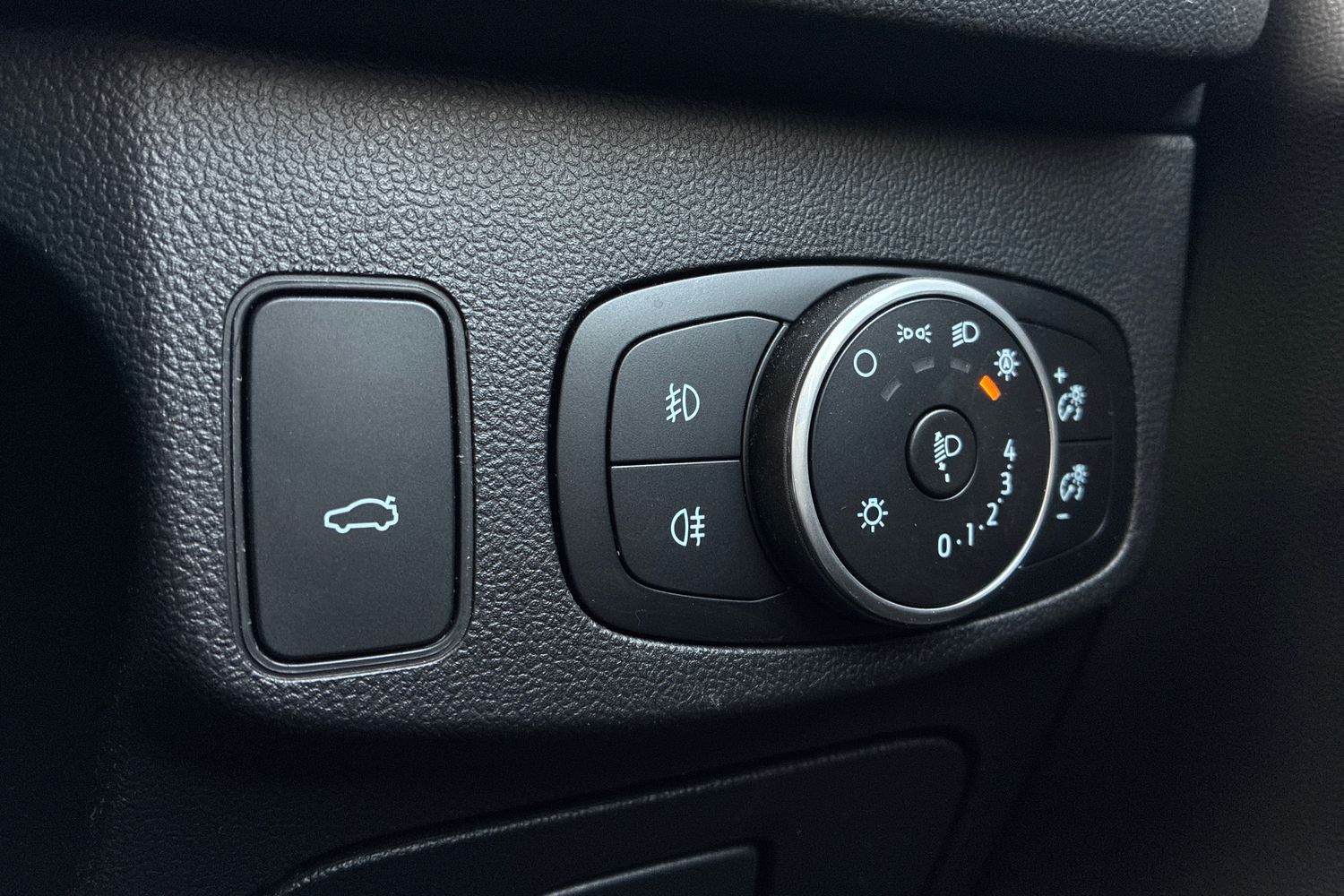 Used Ford Focus 2020 for sale - 77357100: Photo 42