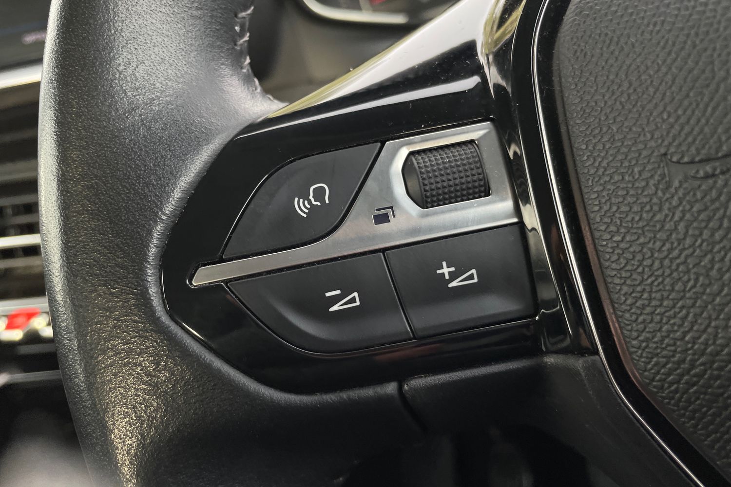 Used Peugeot 208 2020 for sale - 76663592: Photo 32