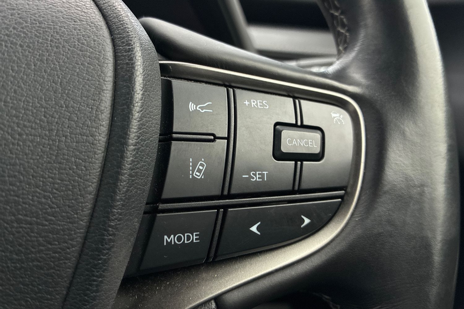 Used Lexus UX 2021 for sale - 77114054: Photo 39