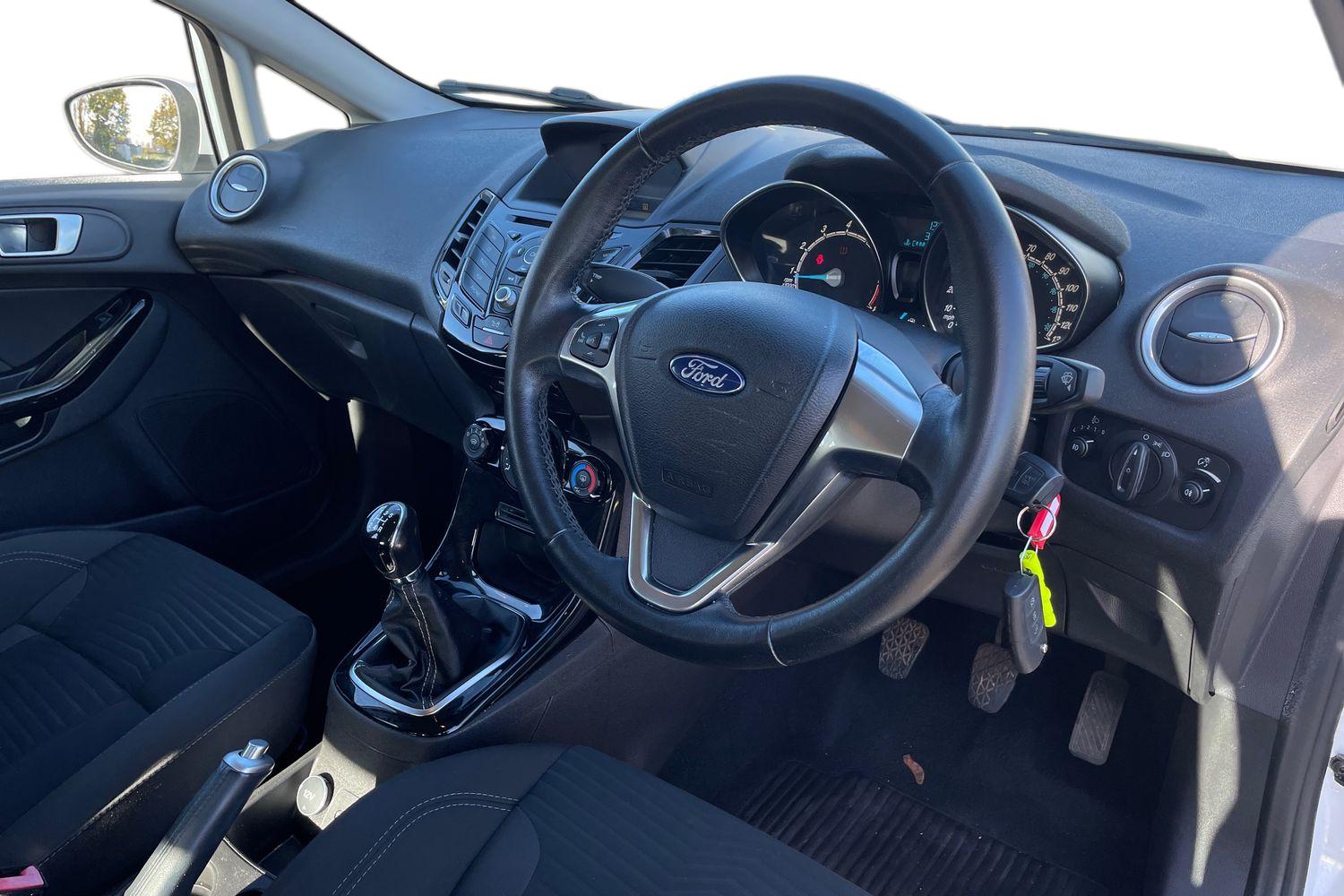 Used Ford Fiesta 2016 for sale - 76347289: Photo 10