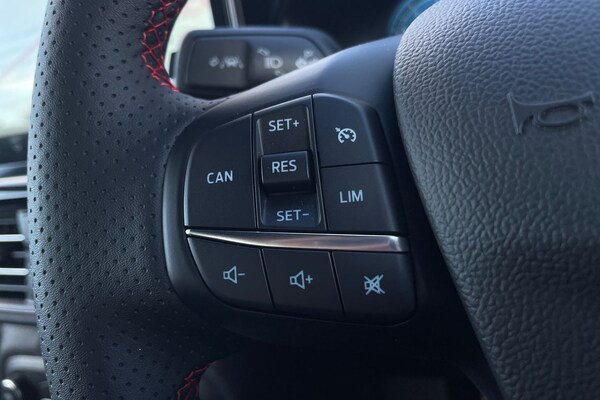 Used Ford Focus 2025 for sale - 76216431: Photo 38