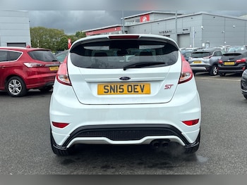 Used Ford Fiesta 2015 for sale - 78554879: Photo