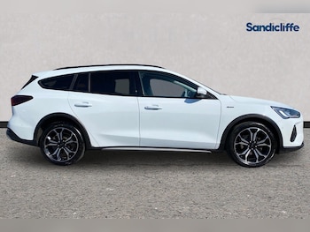 Used Ford Focus 2023 for sale - 77917179: Photo