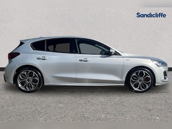 Used Ford Focus 2025 for sale - 76216432: Photo 3