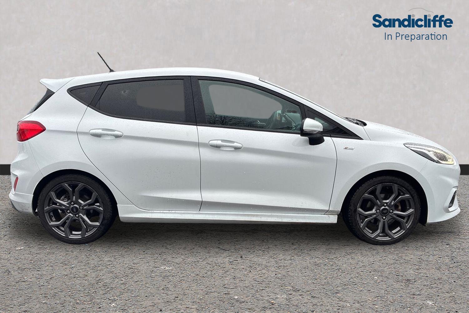 Used Ford Fiesta 2018 for sale - 76986692: Photo 2