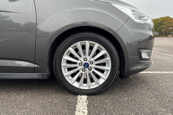 Used Ford Grand C-Max 2015 for sale - 76216452: Photo 16