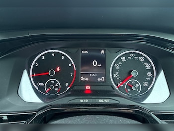 Used Volkswagen Polo 2018 for sale - 76532111: Photo