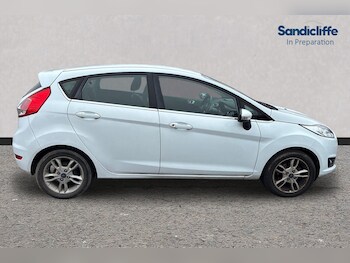 Used Ford Fiesta 2015 for sale - 77937628: Photo
