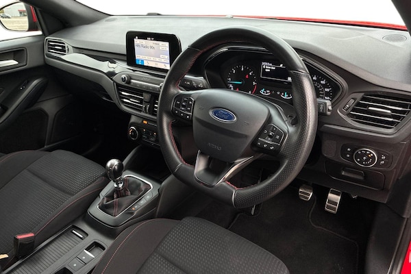 Used Ford Focus 2019 for sale - 76212140: Photo 10