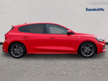 Used Ford Focus 2019 for sale - 76212140: Photo 3