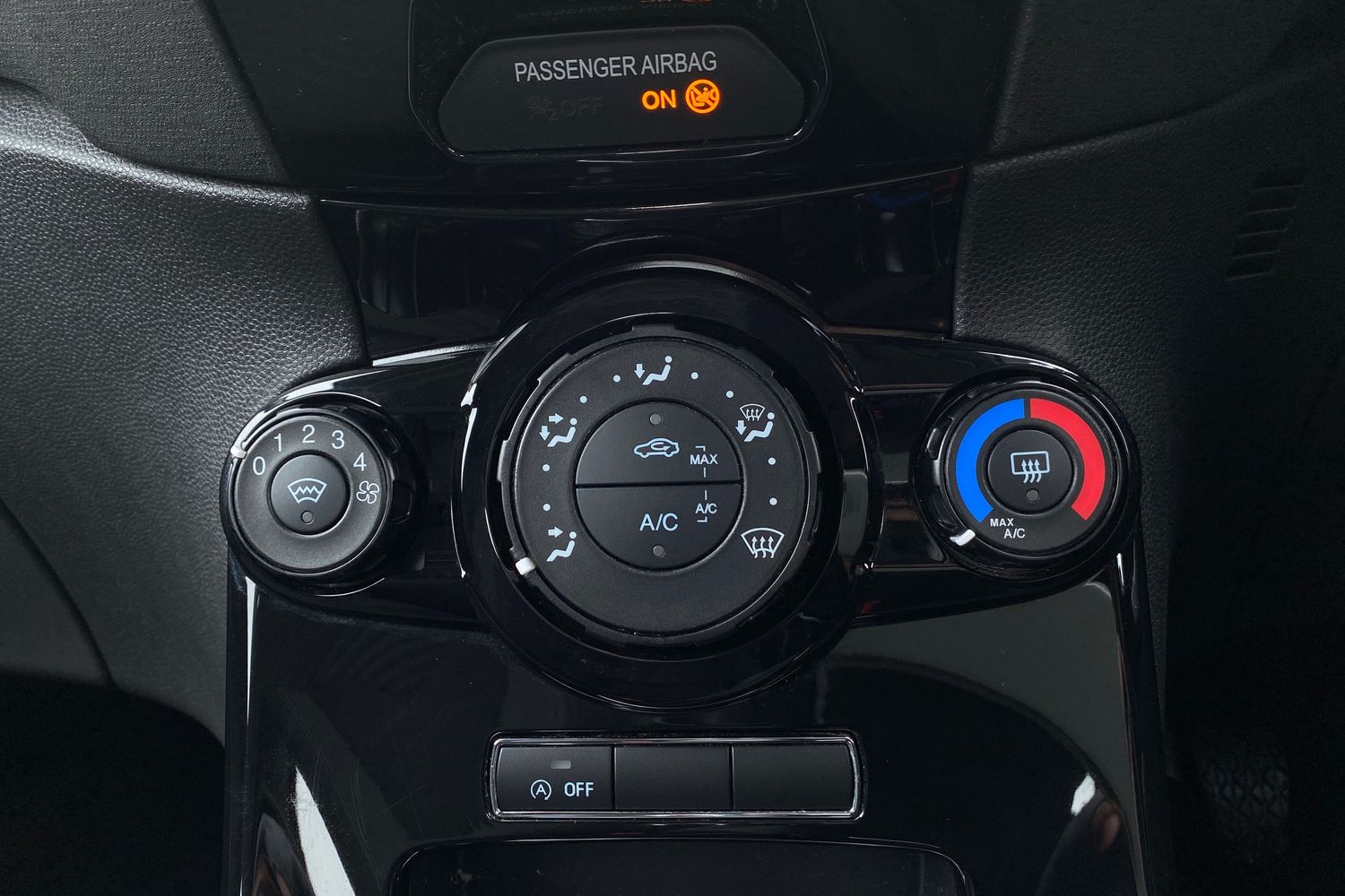 Used Ford Fiesta 2017 for sale - 77974458: Photo 33