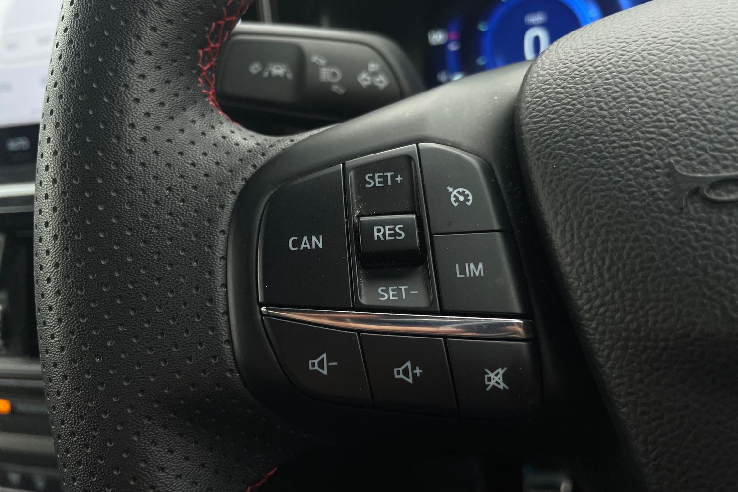 Used Ford Focus 2023 for sale - 76110238: Photo 34