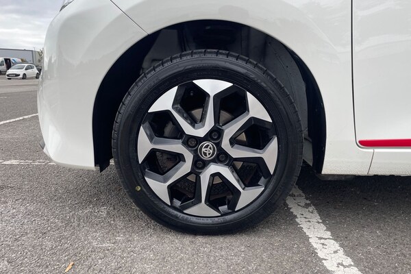 Used Toyota AYGO 2019 for sale - 76120422: Photo 17