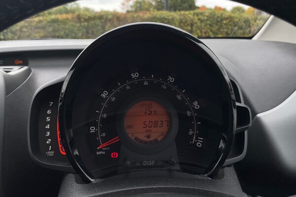 Used Toyota AYGO 2019 for sale - 76120422: Photo 32
