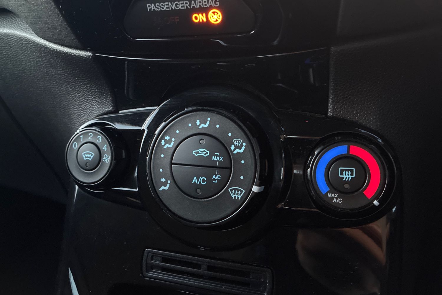 Used Ford Fiesta 2014 for sale - 76896775: Photo 38