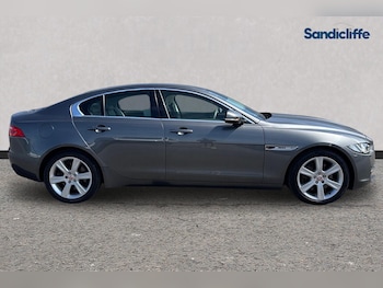 Used Jaguar XE 2018 for sale - 79439474: Photo