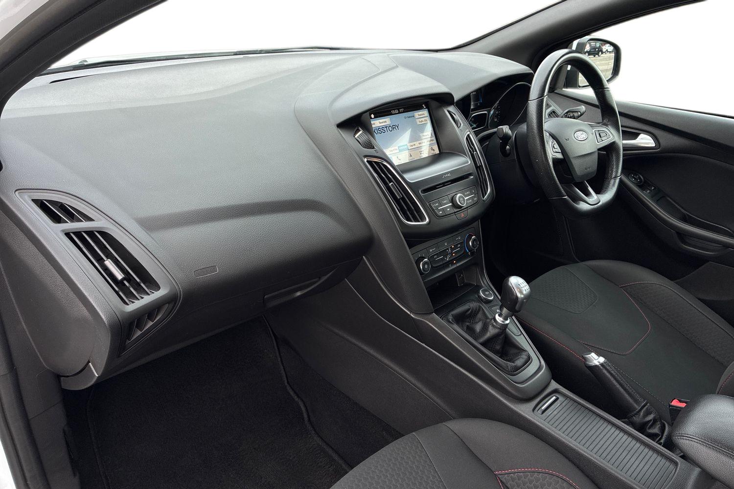 Used Ford Focus 2018 for sale - 76455106: Photo 13