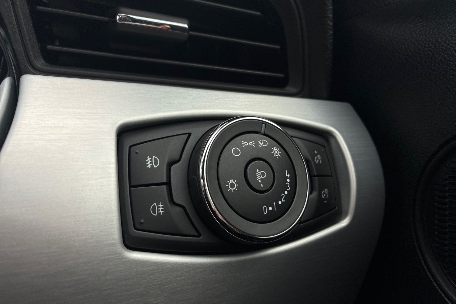 Used Ford Mustang 2018 for sale - 76799029: Photo 40