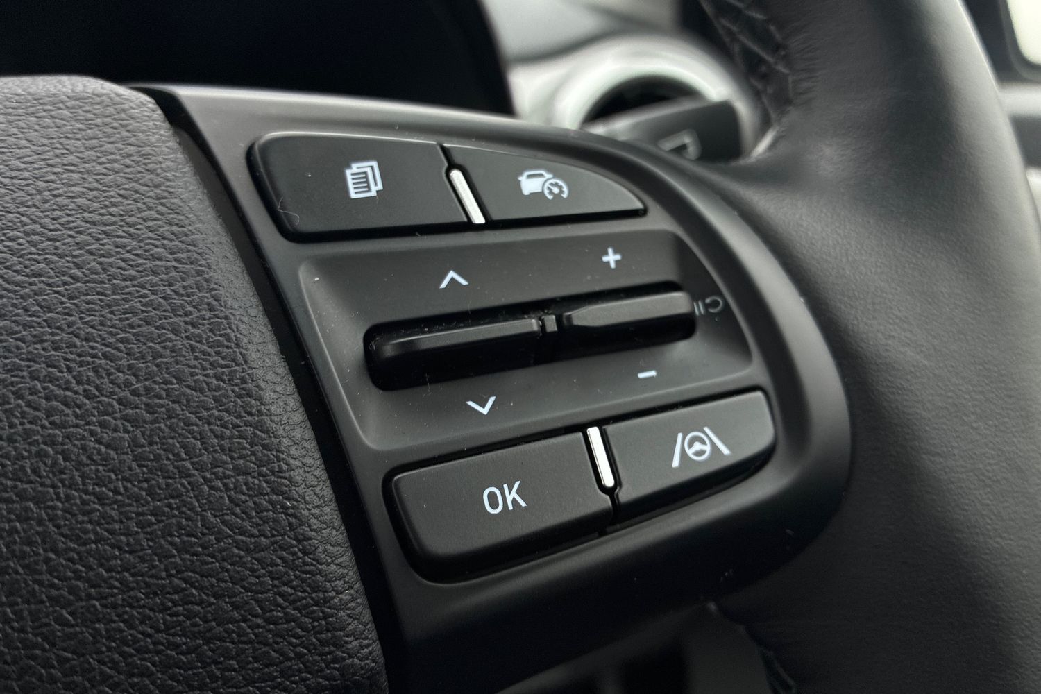 Used Hyundai i10 2024 for sale - 77438055: Photo 39