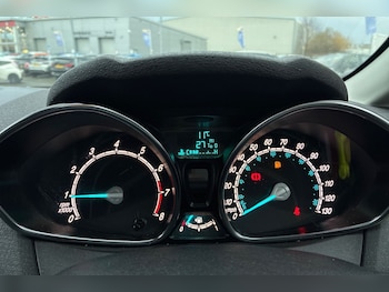 Used Ford Fiesta 2017 for sale - 76946659: Photo