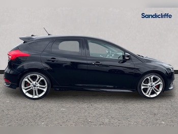 Used Ford Focus 2017 for sale - 78224584: Photo