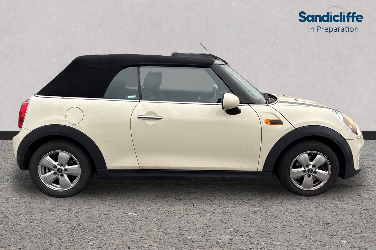 Used MINI Convertible 2017 for sale - 77781516: Photo 2