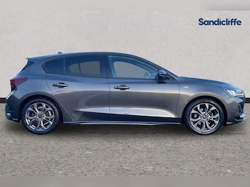 Used Ford Focus 2023 for sale - 76808070: Photo