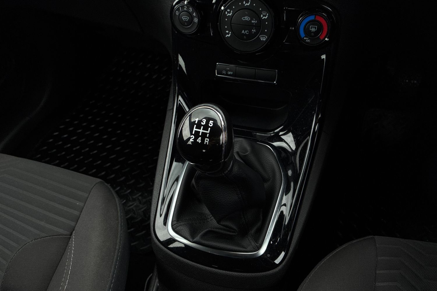 Used Ford Fiesta 2017 for sale - 76383054: Photo 46