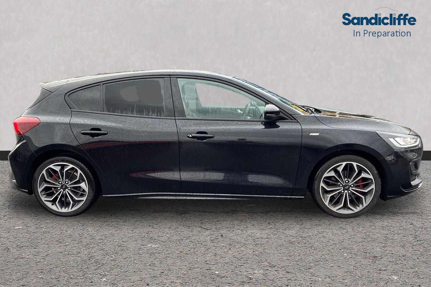 Used Ford Focus 2023 for sale - 76946650: Photo 2