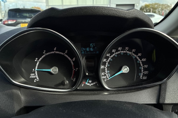 Used Ford Fiesta 2017 for sale - 76320614: Photo 3