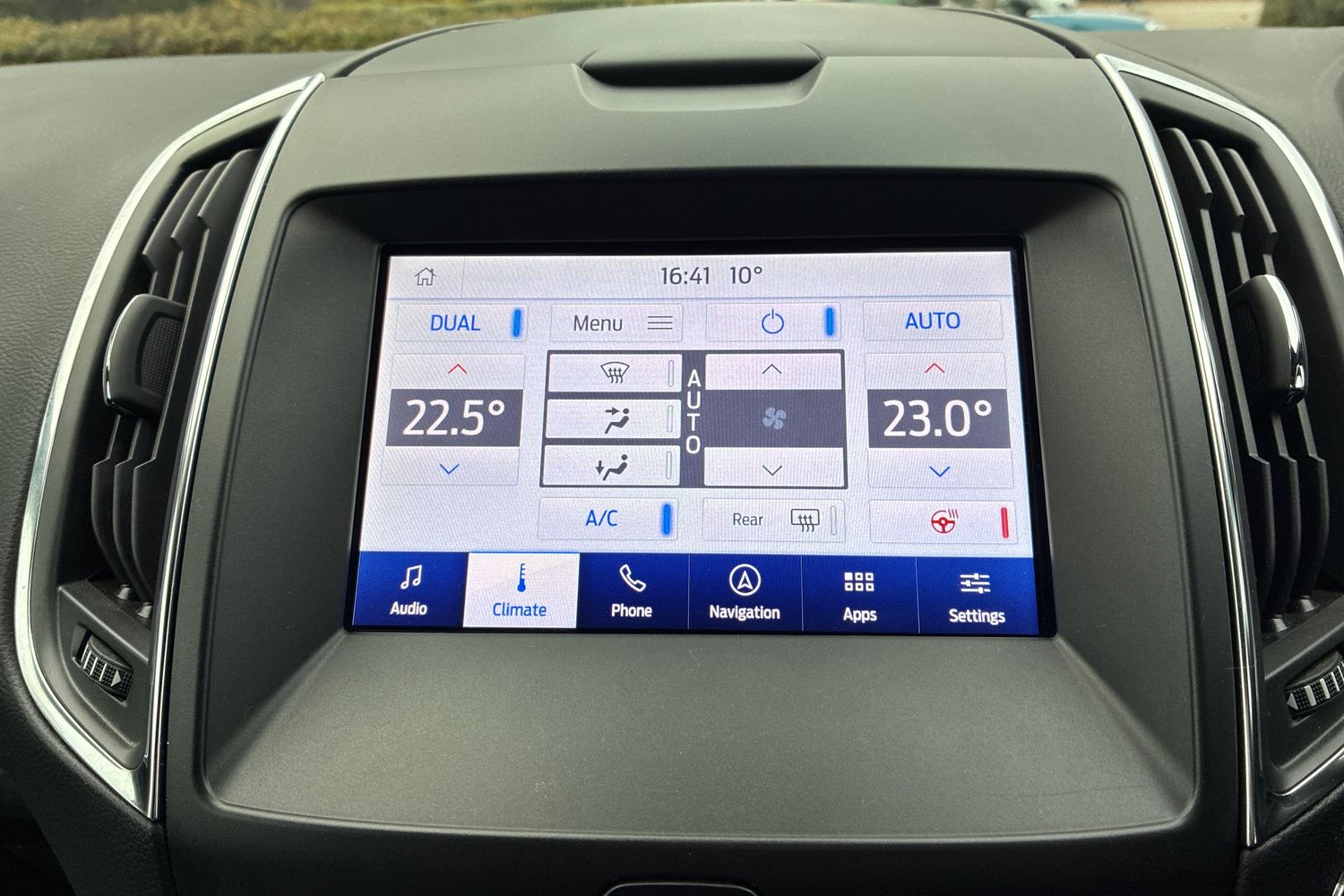 Used Ford S-Max 2023 for sale - 76369401: Photo 48