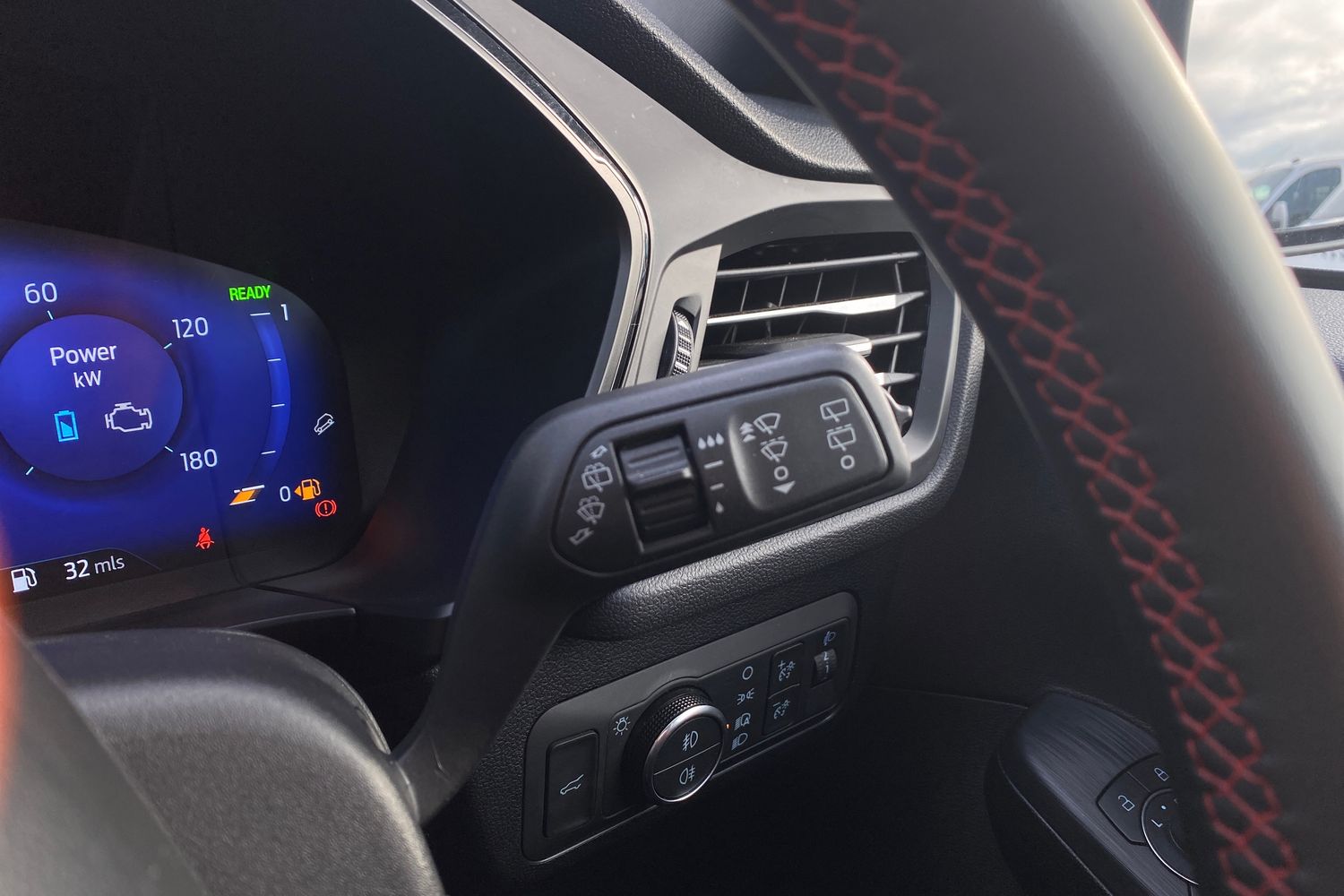 Used Ford Kuga 2023 for sale - 77668410: Photo 40