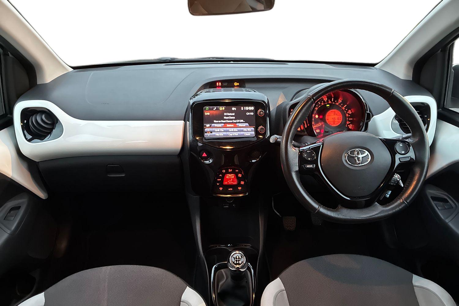 Used Toyota AYGO 2018 for sale - 77094450: Photo 11