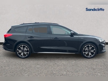 Used Ford Focus 2020 for sale - 76198589: Photo 3