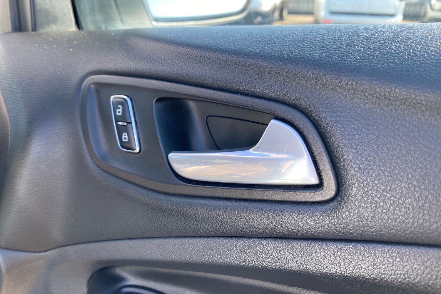 Used Ford Kuga 2015 for sale - 77921100: Photo 27