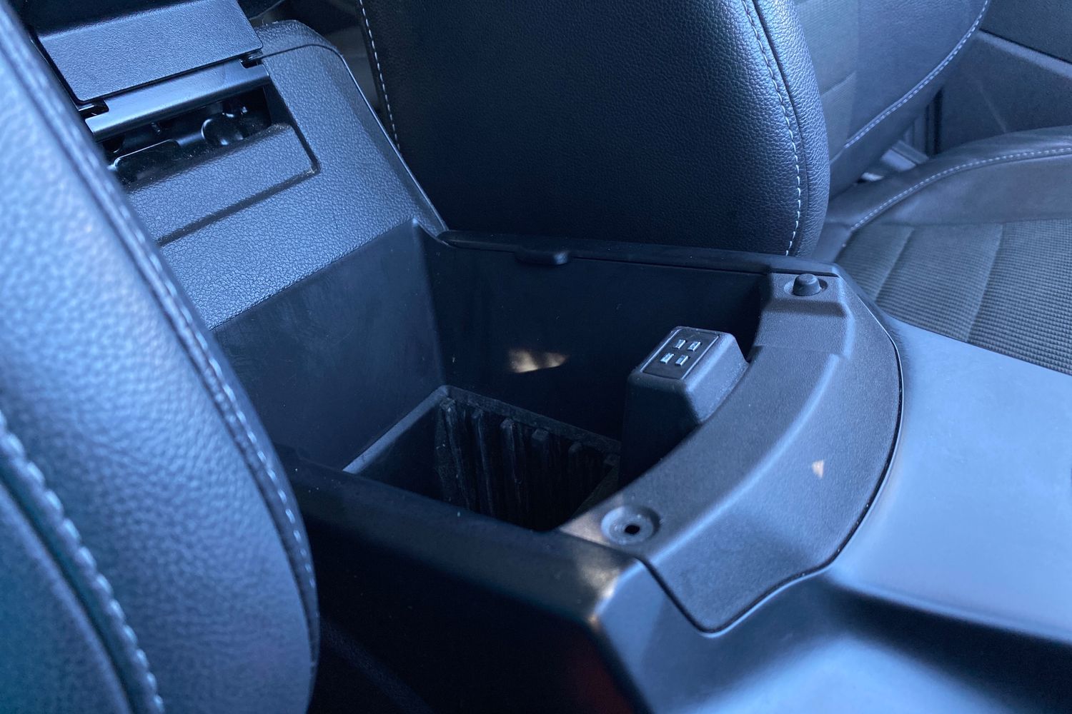 Used Ford Kuga 2015 for sale - 77921100: Photo 30